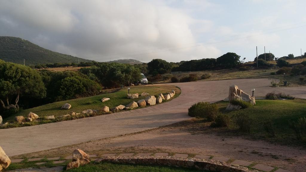 Hotel Ristorante La Tana Di Li Mazzoni Trinità dʼAgultu Εξωτερικό φωτογραφία