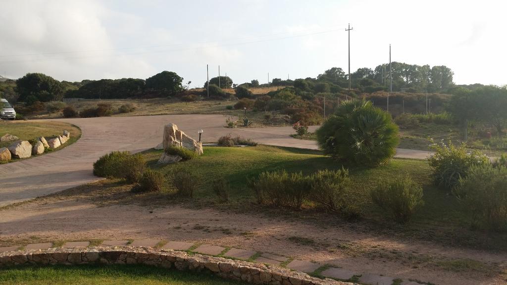 Hotel Ristorante La Tana Di Li Mazzoni Trinità dʼAgultu Εξωτερικό φωτογραφία